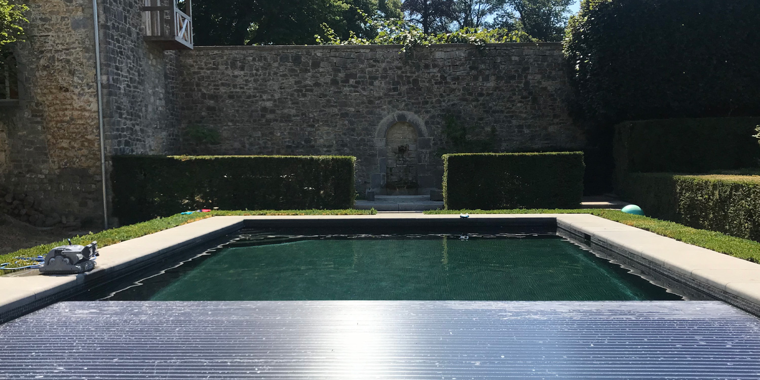 Piscine extérieure en mosaïque Namurois